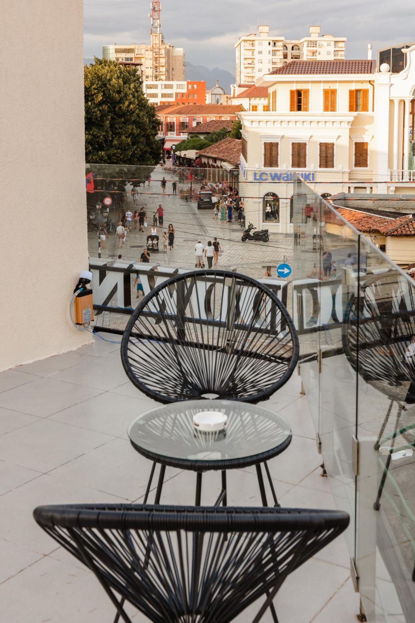Downtown Hotel Shkodër Exterior foto